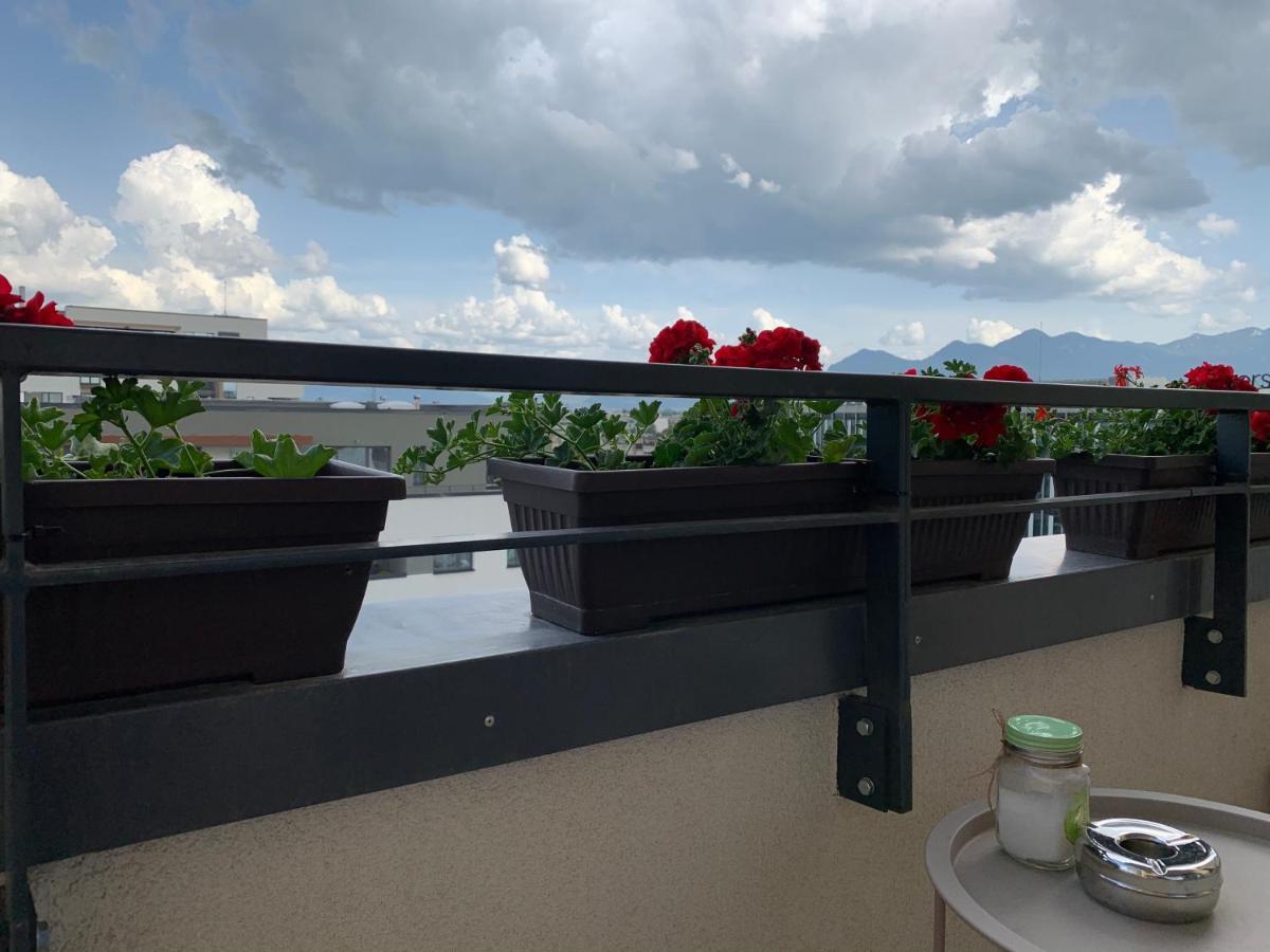 Executive Apartment Avantgarden Coresi Брашов Екстер'єр фото